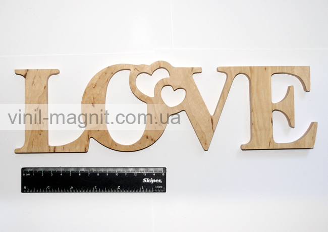 надпись LOVE