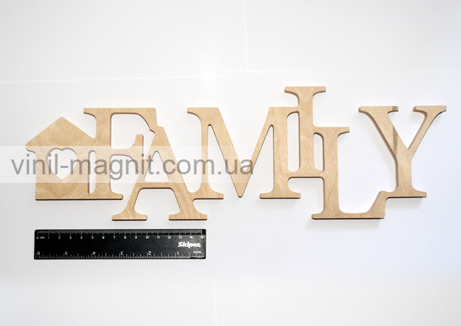надпись Family